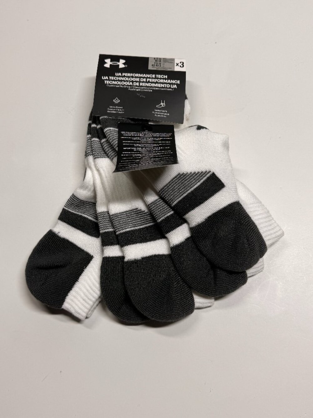 NWT - UA Under Armour Performance Tech No Show Socks - 3 Pack - Large